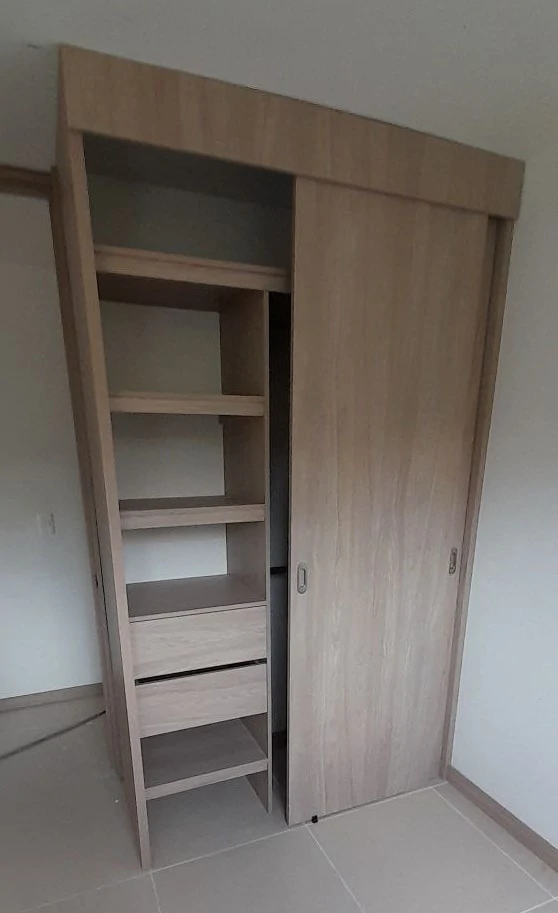 Closet 160 x 210